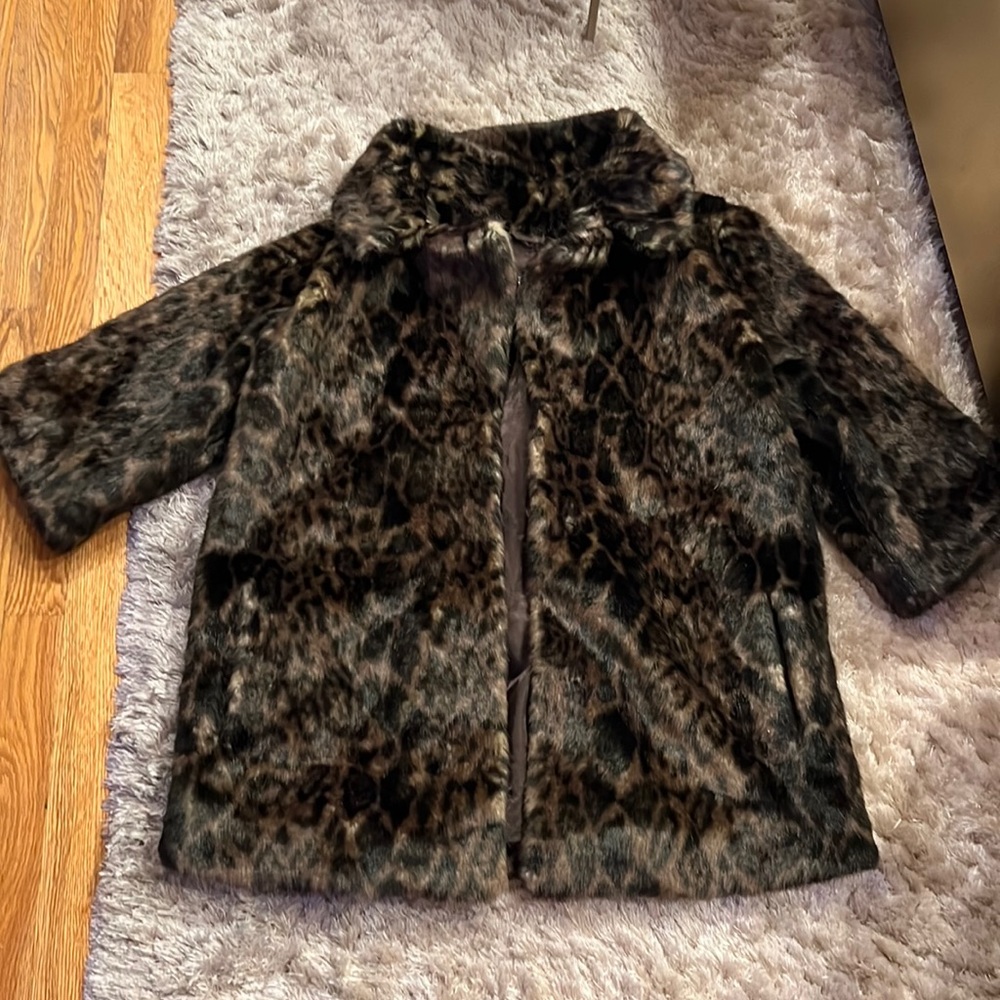 Animal print never go out of style, never worn jacket perfect for night out
